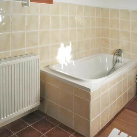 Spacieuse Avec Piscine Privee A 180 M² Vue Montagne Villa Rocher
