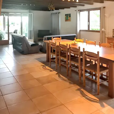 Spacieuse Avec Piscine Privee A 180 M² Vue Montagne *