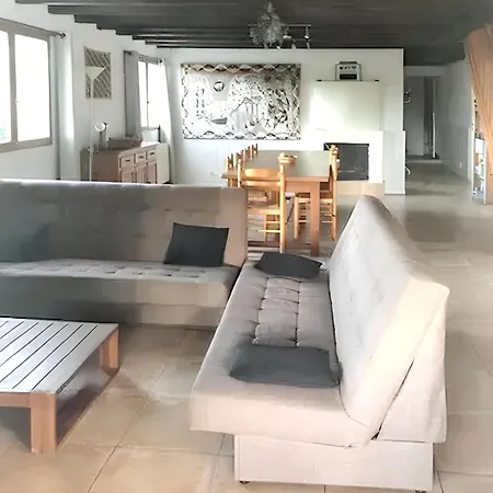 Villa Spacieuse Avec Piscine Privee A 180 M² Vue Montagne *